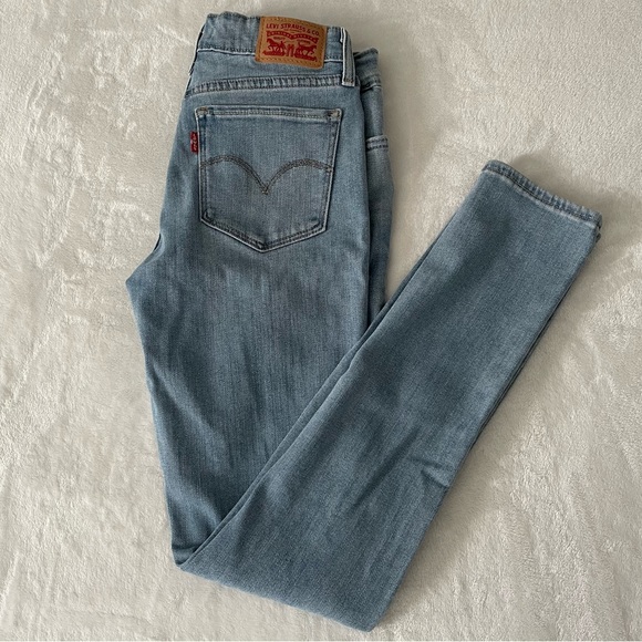 Levi’s 711 Skinny Jeans - Picture 5 of 5